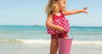10 cose indispensabili per andare al mare con i bambini Costumi bambini Archimède