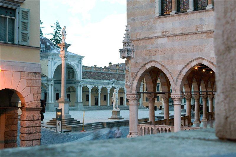 Udine cosa vedere e dove mangiare Udine cosa vedere e dove mangiare