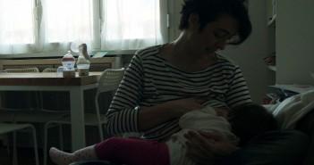 Mamma ad alto contatto: come superare il distacco