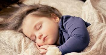 42 motivi per cui i bambini…si svegliano di notte! bambini che si svegliano di notte 01