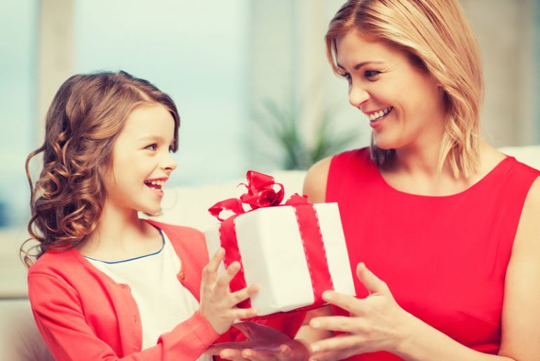 6 cose indispensabili da regalare a Natale a una Mamma Acrobata Regali Mamma Natale