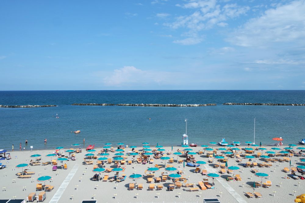 spiaggia giochi bambini bellaria igea marina