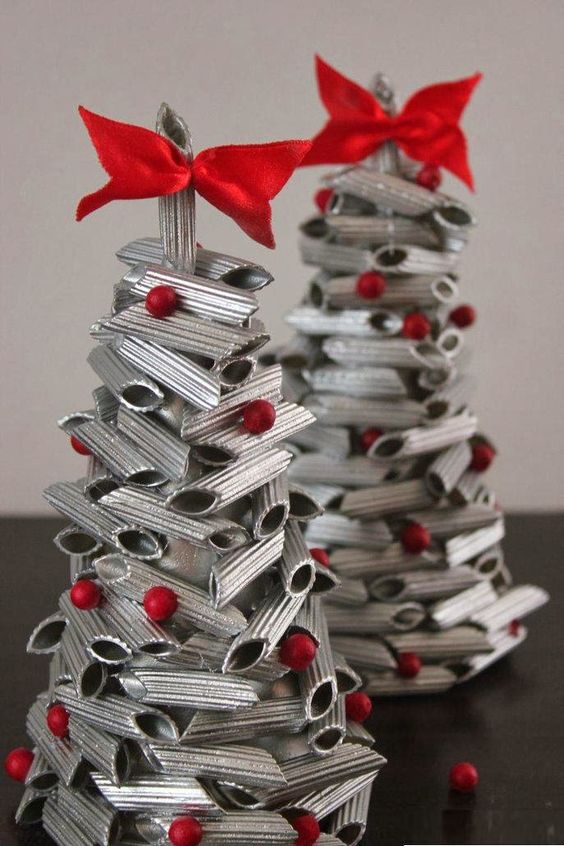 Lavoretti Di Natale Pinterest.Albero Di Natale 10 Idee Per Decorarlo Insieme Ai Bambini