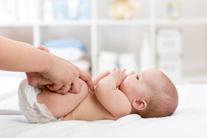 stitichezza neonato rimedi massaggio
