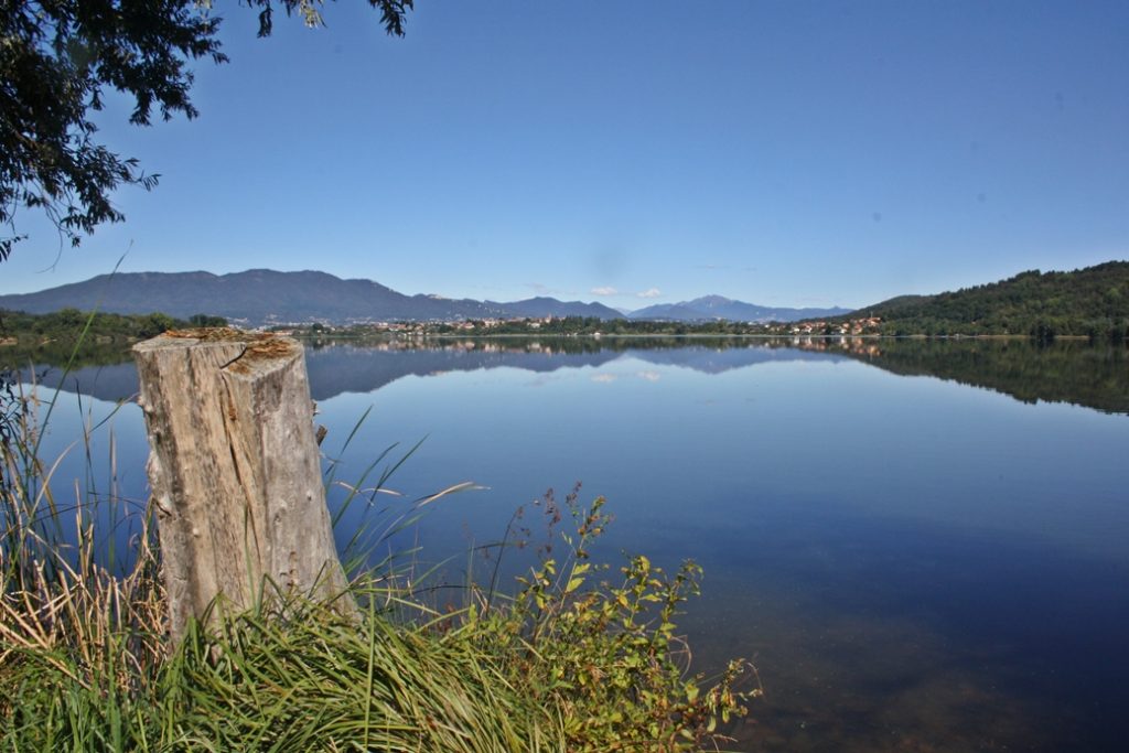 Lago Di Comabbio Provincia Di Varese