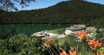 Trekking con bambini: 10 facili e suggestive passeggiate da fare con i bambini in Italia