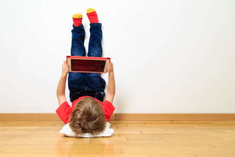 Bambini e tablet: cosa c’è da sapere? bambini e tablet consigli sicurezza