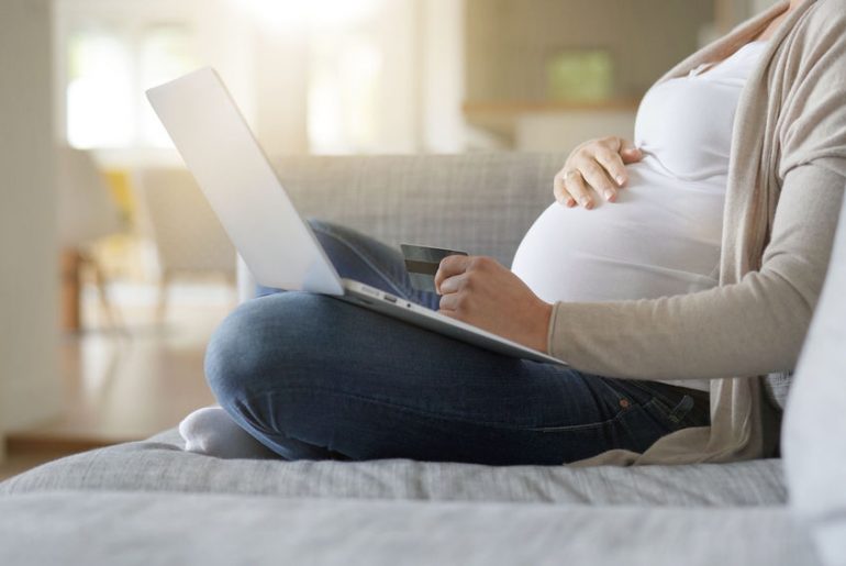 Spesa online con consegna gratuita per donne incinta e neo genitori? Ci ha pensato Carrefour! donna incinta spesa online