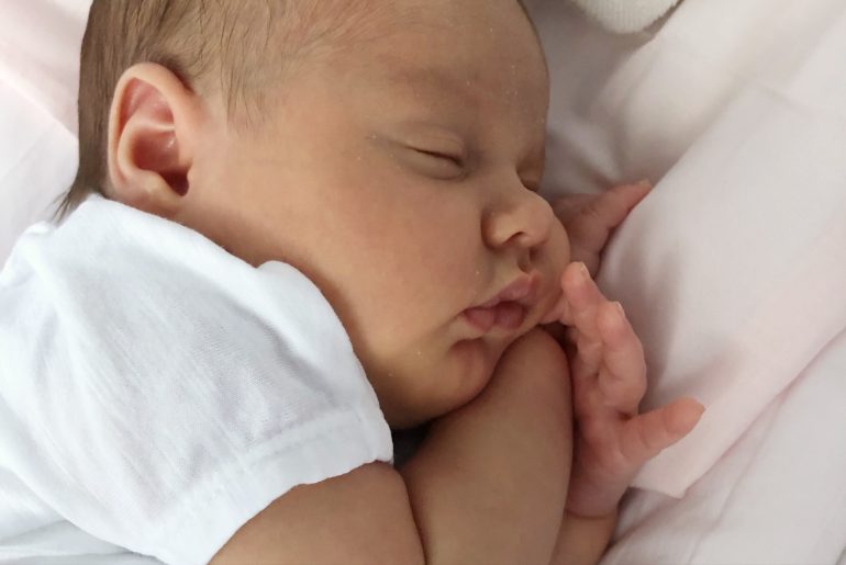 Ciuccio sì o ciuccio no? Sfatiamo falsi miti e scopriamo quando fa bene anche alla respirazione fisiologica del bambino