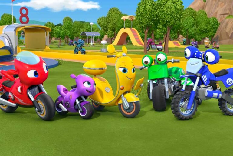 Alla scoperta di Ricky Zoom, il cartone della piccola moto da soccorso su Rai Yoyo Ricky Zoom Mamme Acrobate